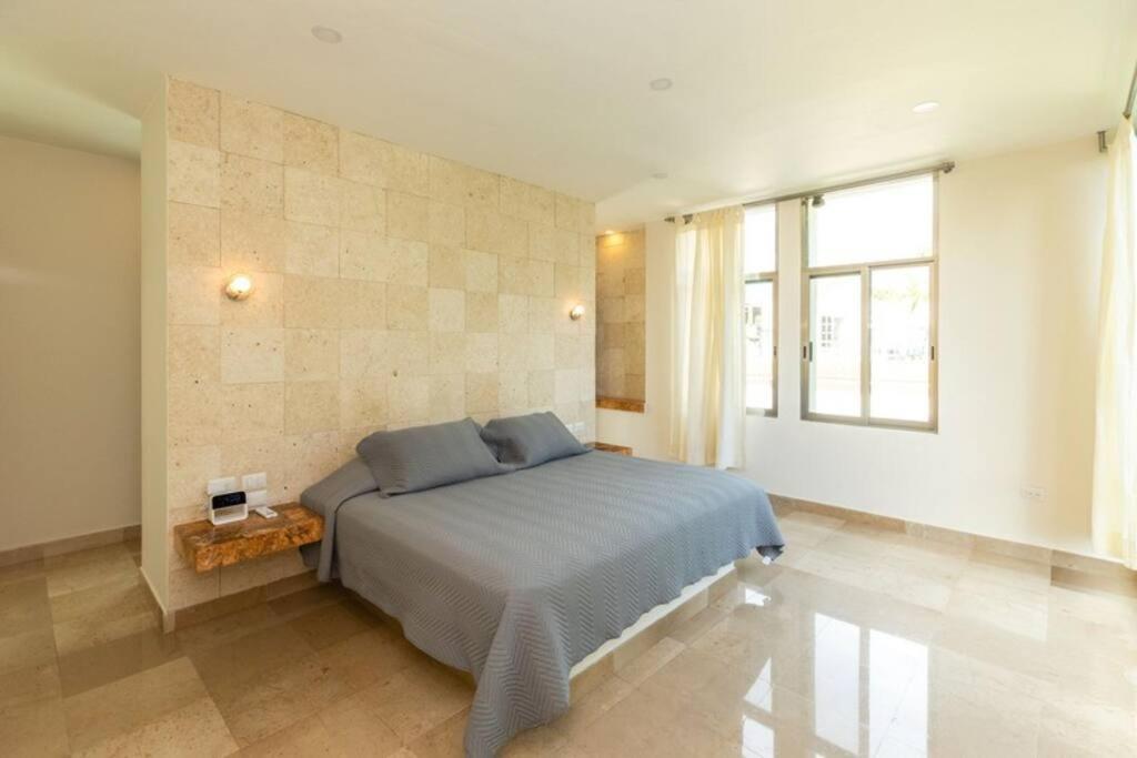 Luxury Spacious 5 Bedroom Villa Playa del Carmen