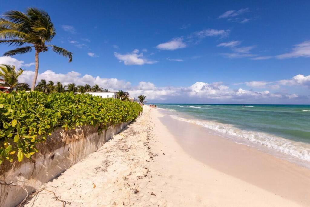Luxury Spacious 5 Bedroom Villa *