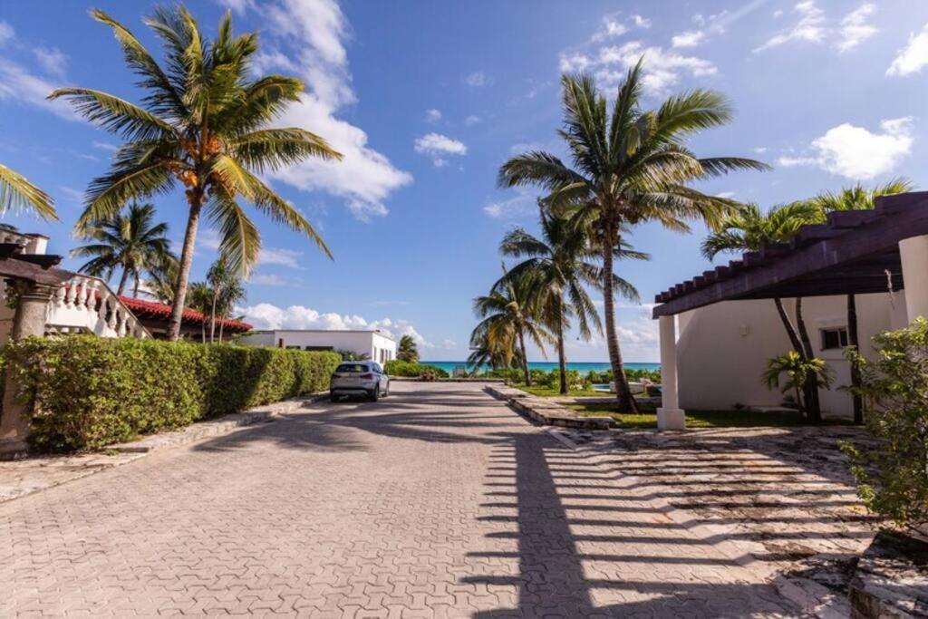 Luxury Spacious 5 Bedroom Villa Playa del Carmen